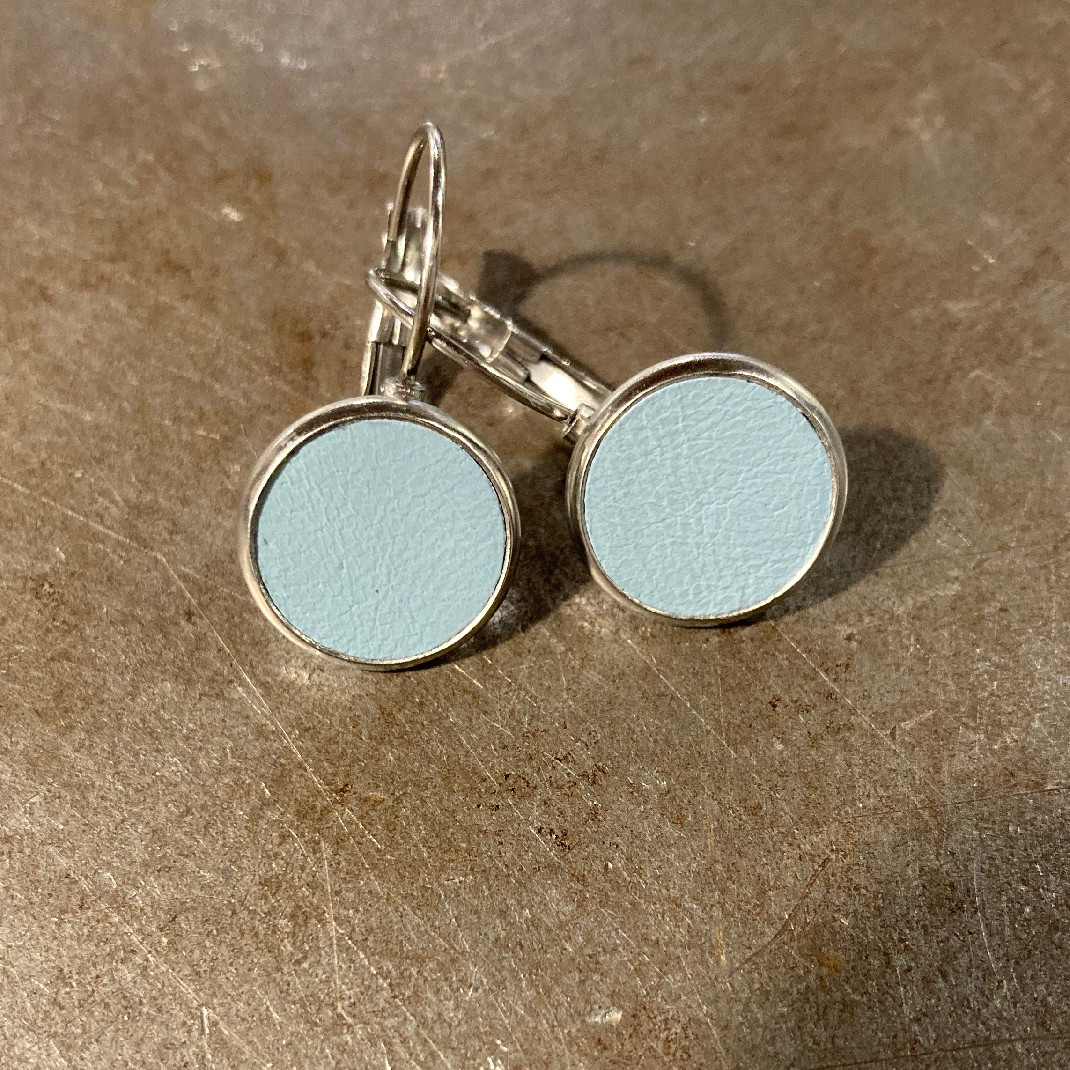 Boucle  d'oreilles style dormeuse
